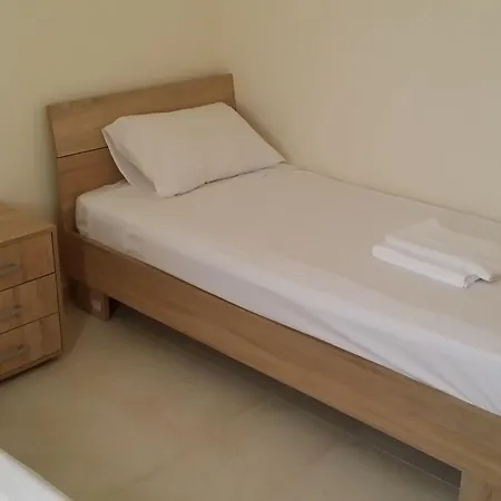 Aegina Apartament Paralimni